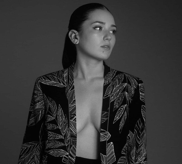 Can You Wear a Floral Blazer to a Formal Event in Edinburgh Without Looking Overdressed?