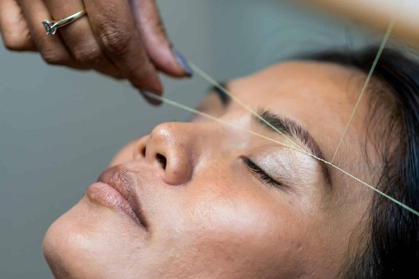How to Achieve a Natural Eyebrow Look Using Microblading Techniques?